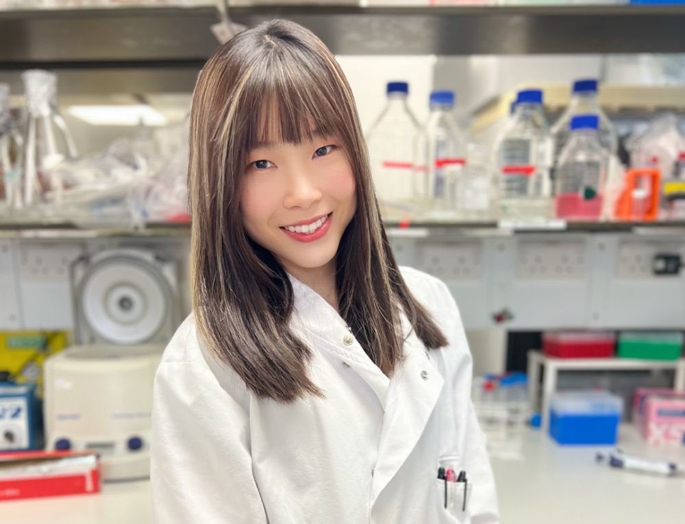 Dr Noelia Che in the lab